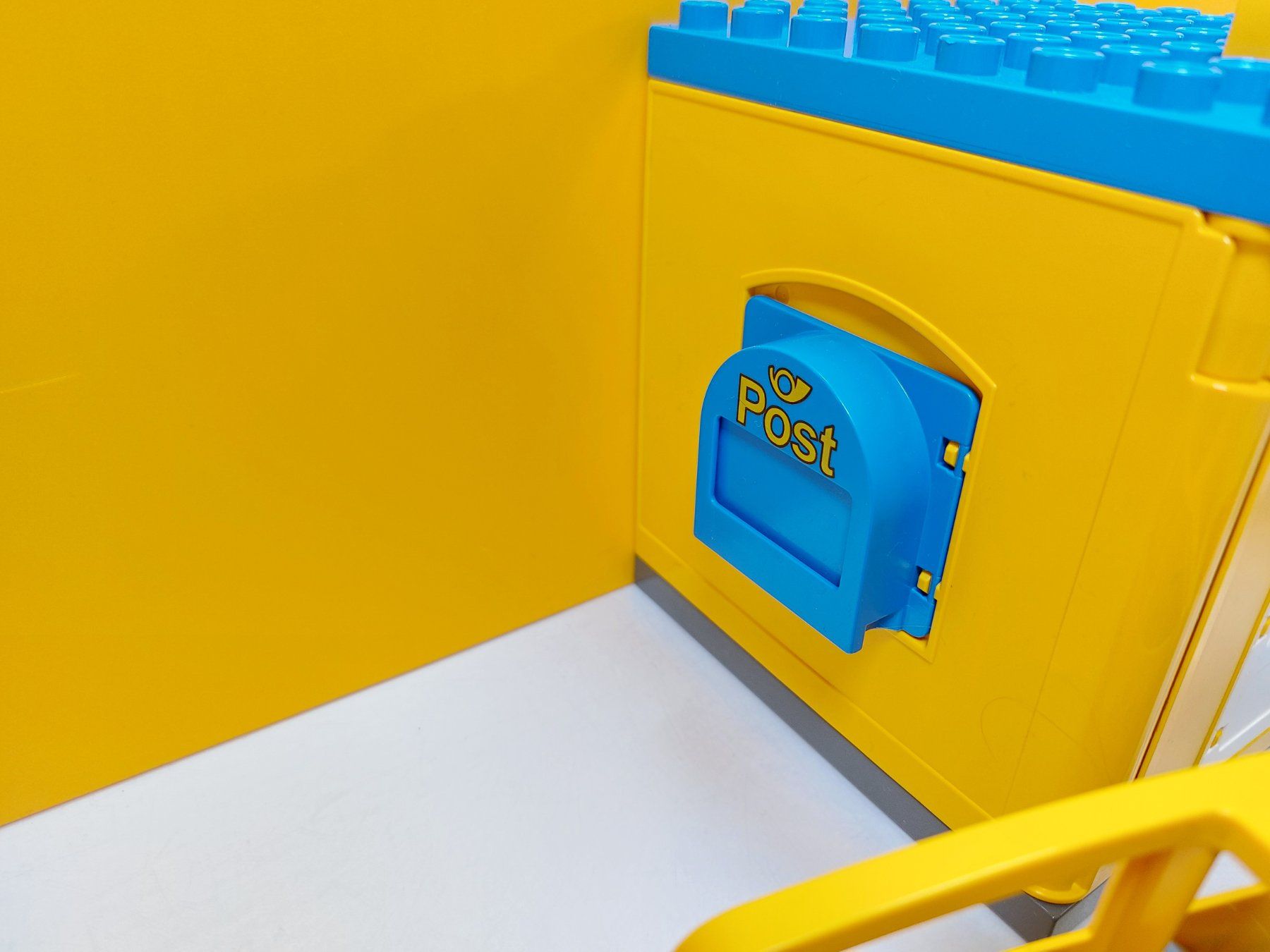 Lego Kit di costruzioni: LEGO Duplo 4662 Post - Postamt Komplett – Usato da St.Gallen venduto da TinasBauundSpiel 1