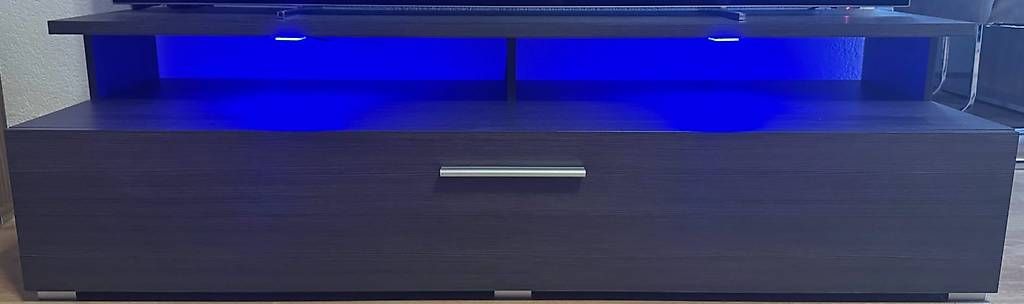 TV Möbel: TV-Lowboard mit LED-Beleuchtung – Gebraucht aus Aarburg von Injac 2