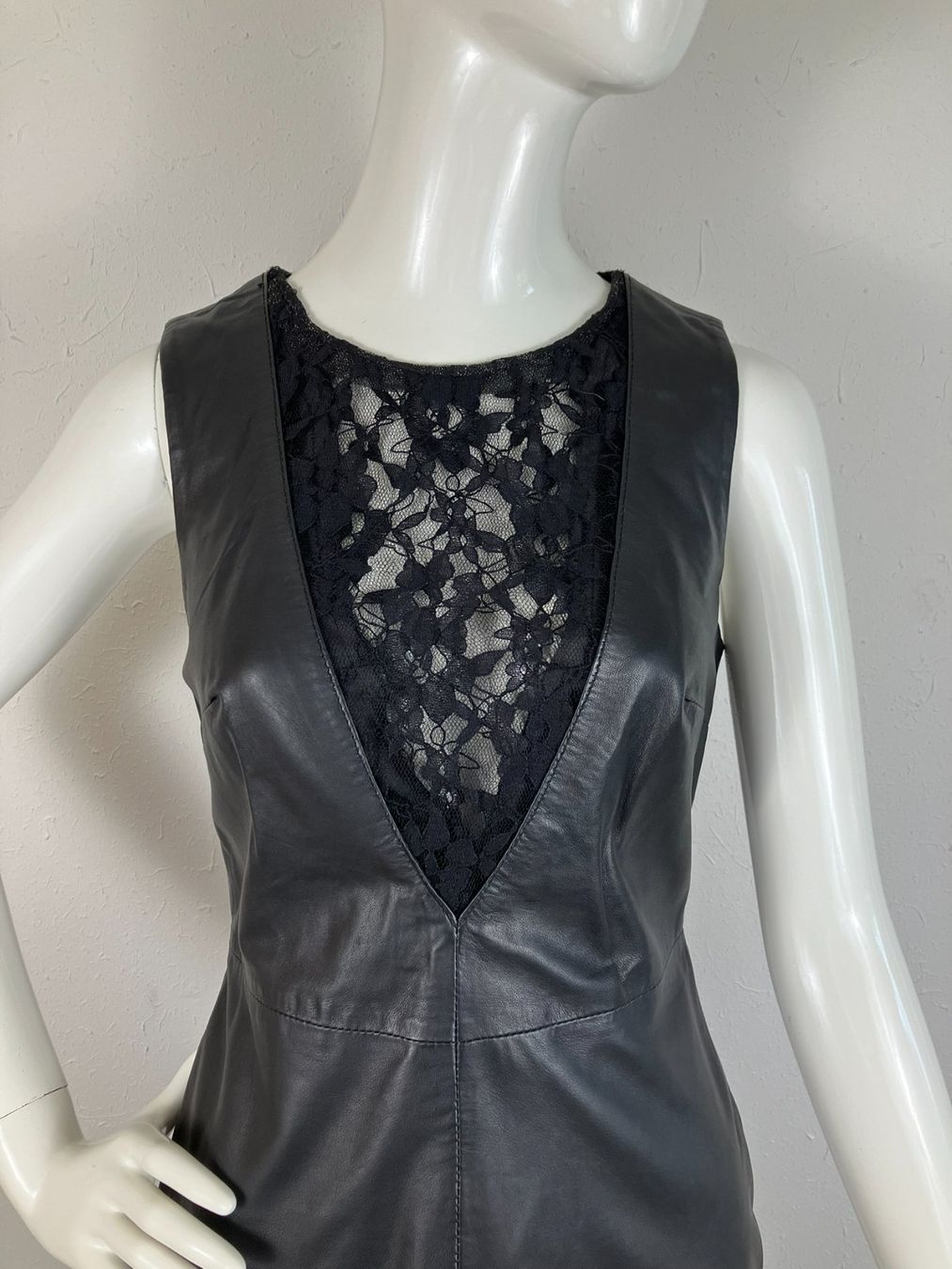 Avant Premiere Vestiti: Avant Premier Lederkleid Gr.36 – Usato da Laupen ZH venduto da kar_lfz6 1