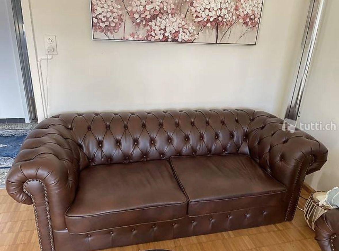 Divani: 1x 3er Sofa ( Manchester Design) – Usato da Oberwil BL venduto da Hariva 2