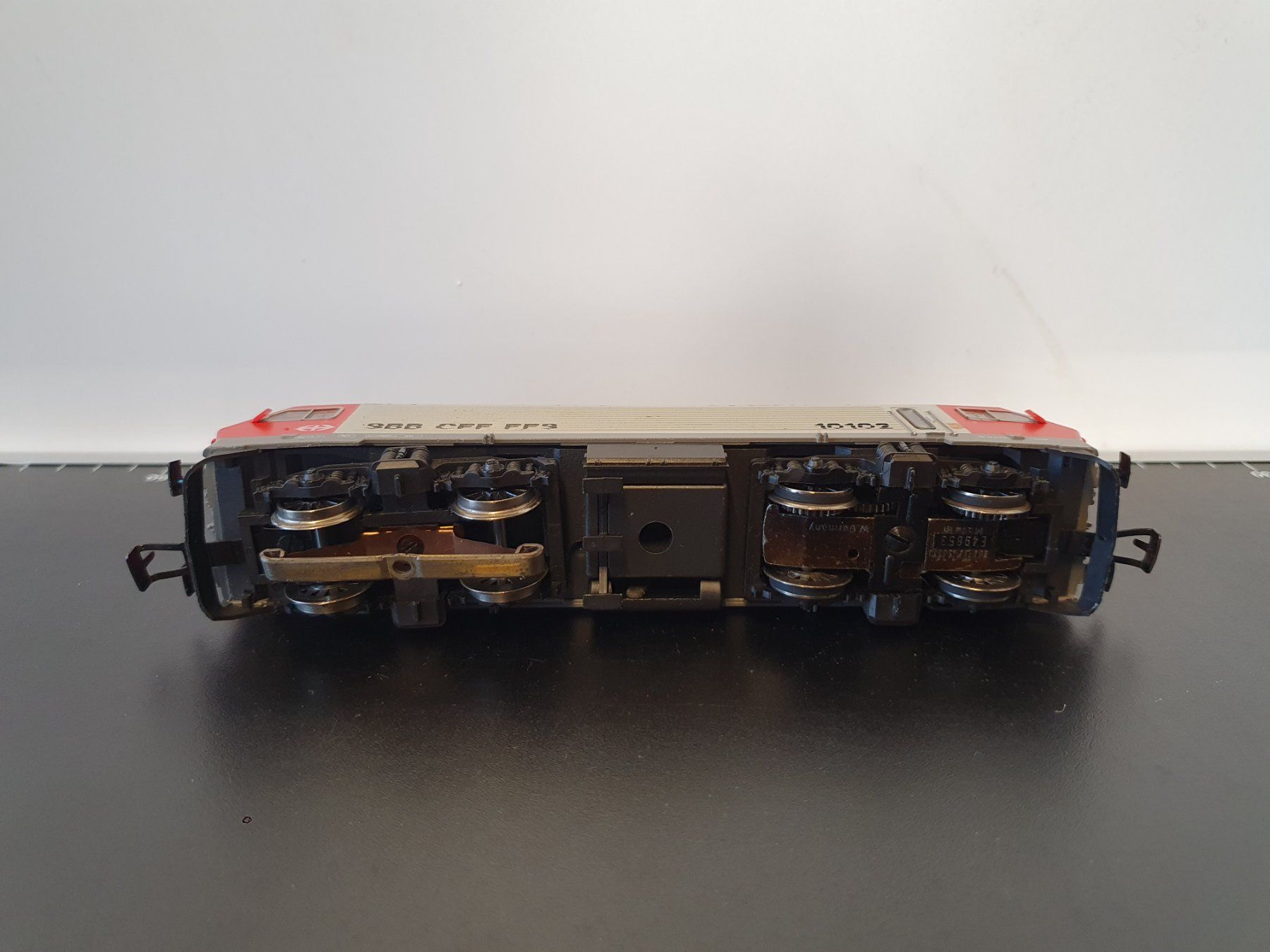 Märklin Modelleisenbahnen: MÄRKLIN: SBB Re 4/4IV 10102 GUSSMODELL – Gebraucht aus Biglen von taunus82 5
