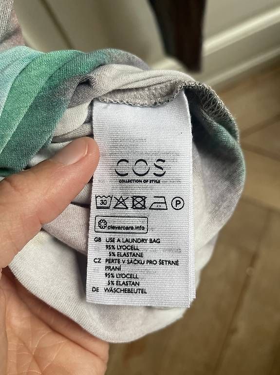Pulls & Sweat-shirts: COS Langarmshirt – D'occasion à Bern par nzurbruegg 2