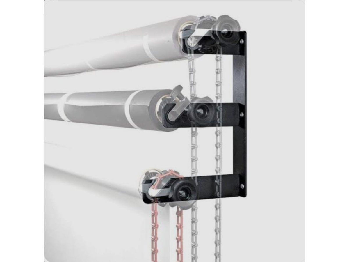 Manfrotto Altro in Decorazioni & Accessori: Manfrotto Dreifach-Wandhaken – Usato da Biasca venduto da TheSeo