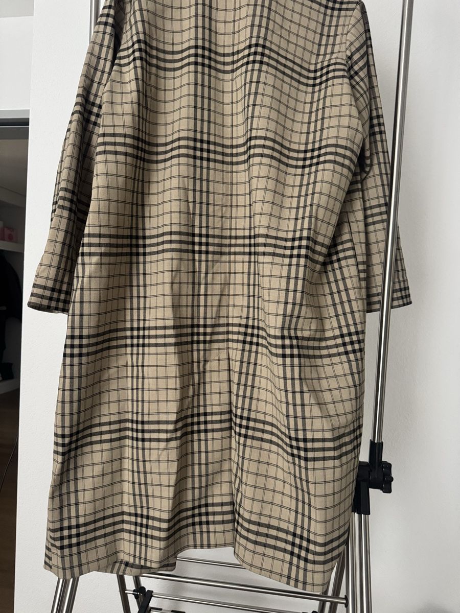 Weekday Mäntel: Damen-Mantel von WEEKDAY Modell Lond Checked Coat HINGUCKER – Gebraucht aus Gibswil von Engelsgleich 2