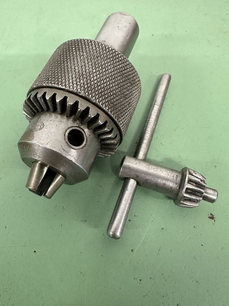 Tutti gli attrezzi: Bohrfutter, 0.5-10 mm – Usato da Aarberg venduto da SNMachines
