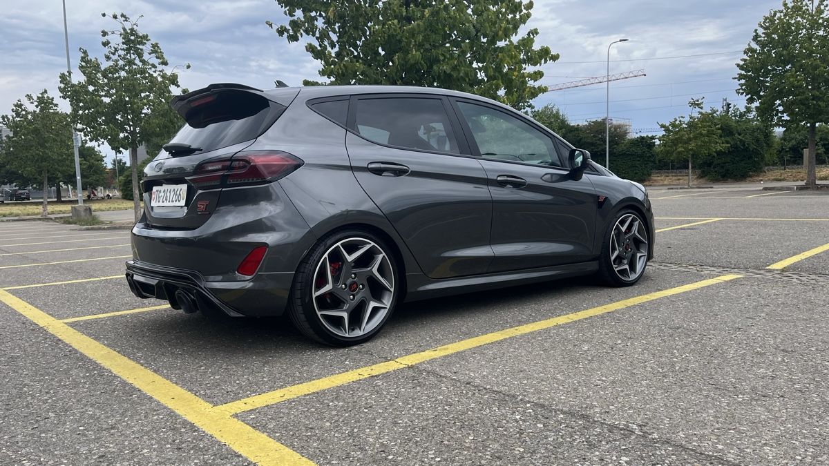 Ford Autos: Makelloser Ford Fiesta ST 200PS – Gebraucht aus Kreuzlingen von TheCurry 4