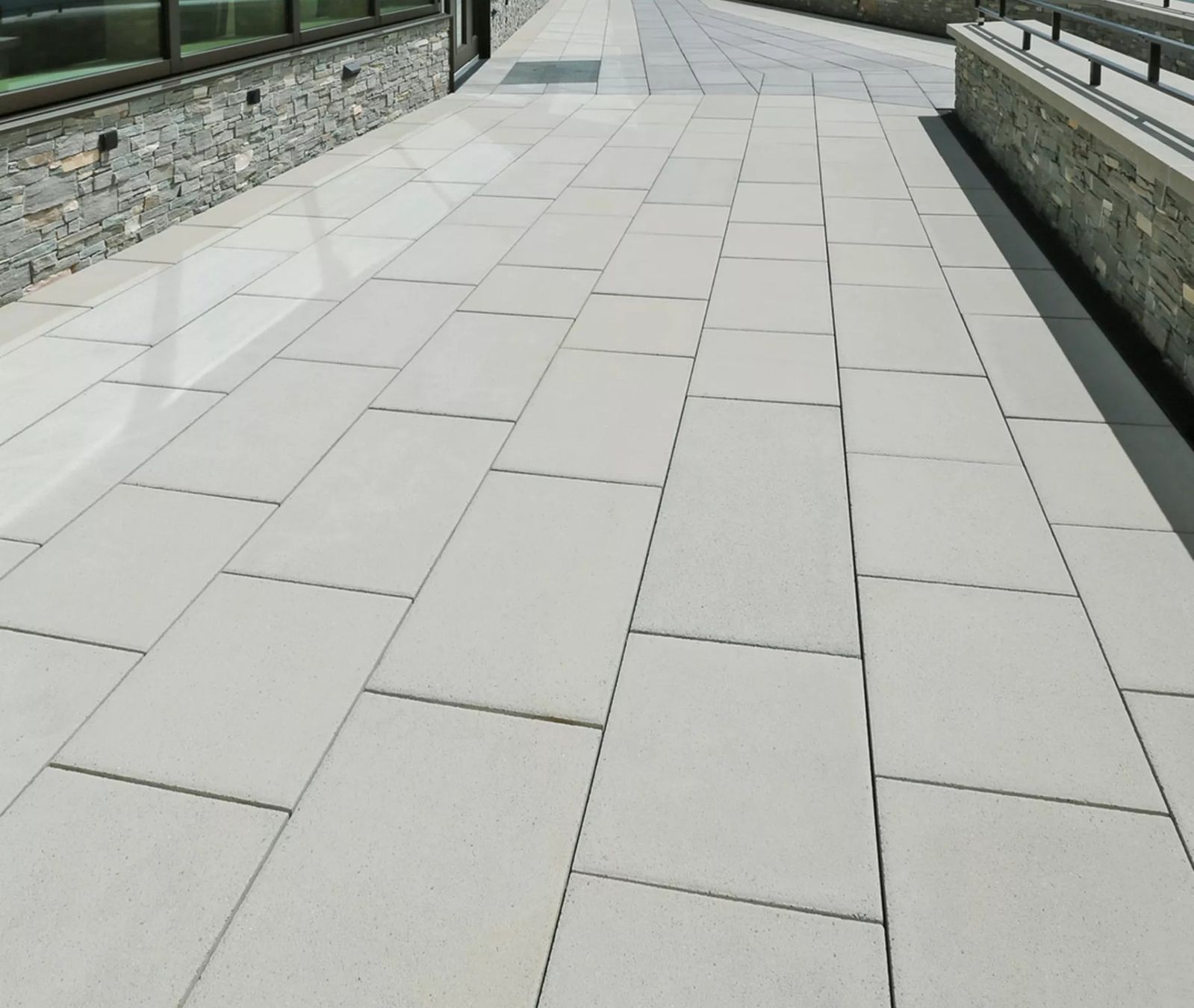 Rivestimenti per pavimenti: Gartenplatten – Nuovo e nell'imballaggio originale da Heimenschwand venduto da Baehler-gartenbau 1