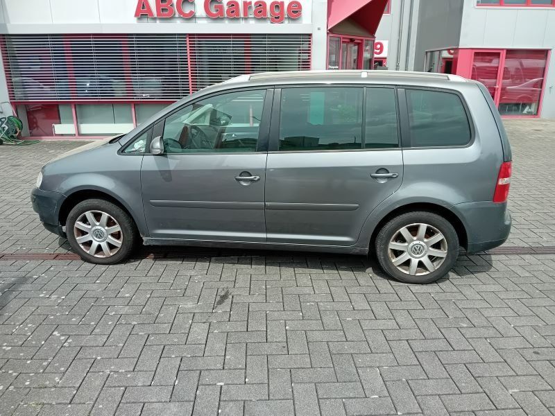 VW Touran 2.0 TDI 7 Plätze