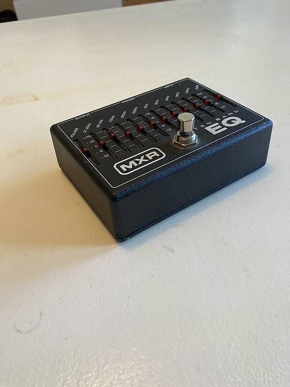 Musikinstrumente: MXR M108 Ten Band EQ + alim. – Gebraucht aus Boudry von jack067