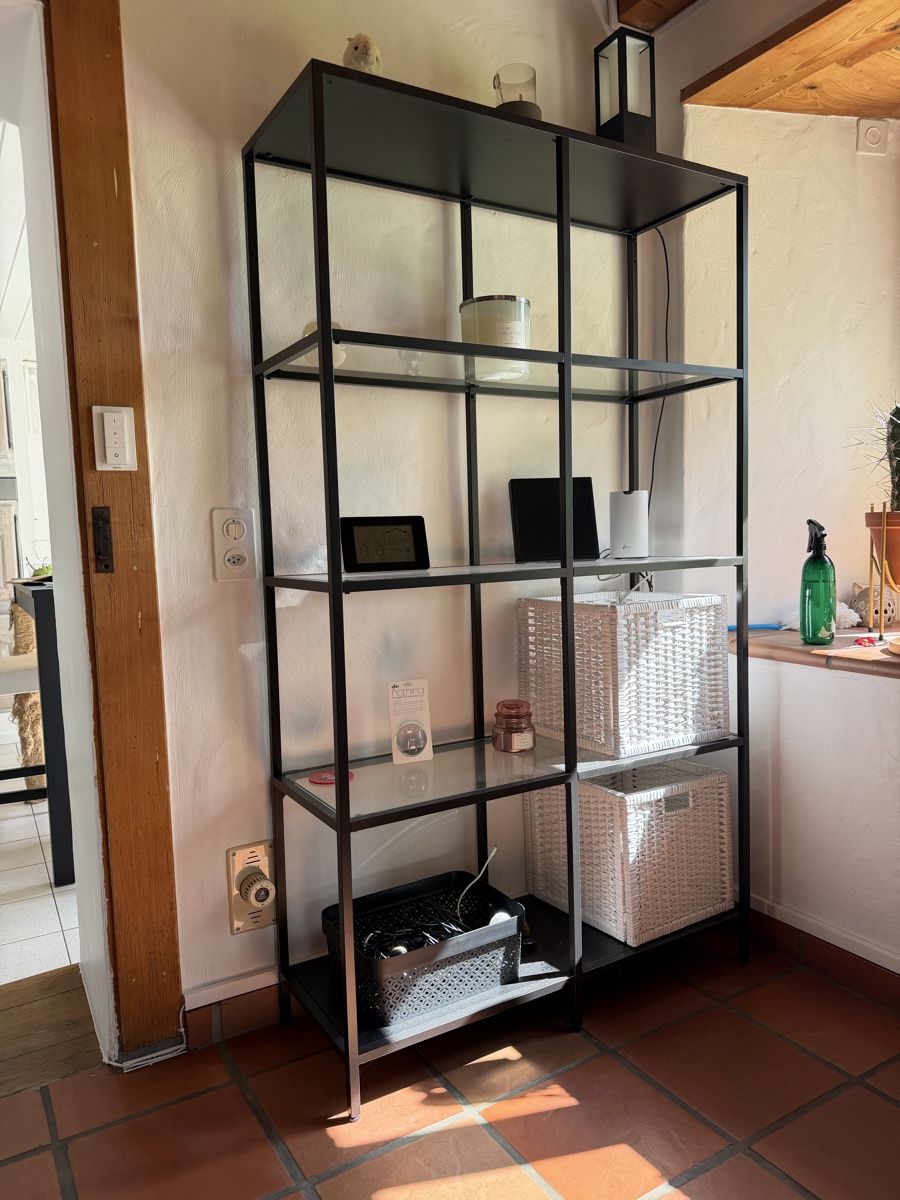 Étagères: Étagère VITTSJÖ IKEA – D'occasion à Romont BE par maika123 1