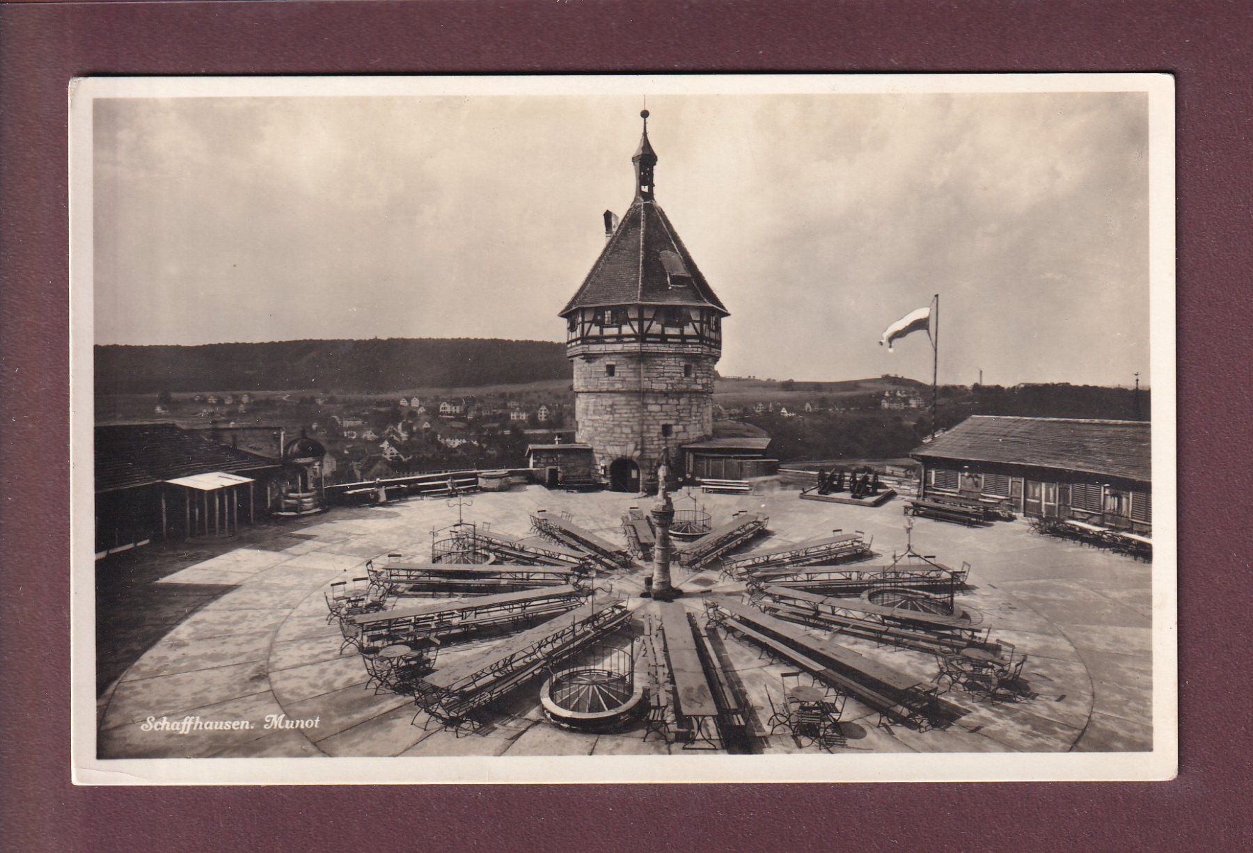 Cartoline postali: SCHAFFHAUSEN - Auf Munot – Usato da Pully venduto da nicecards