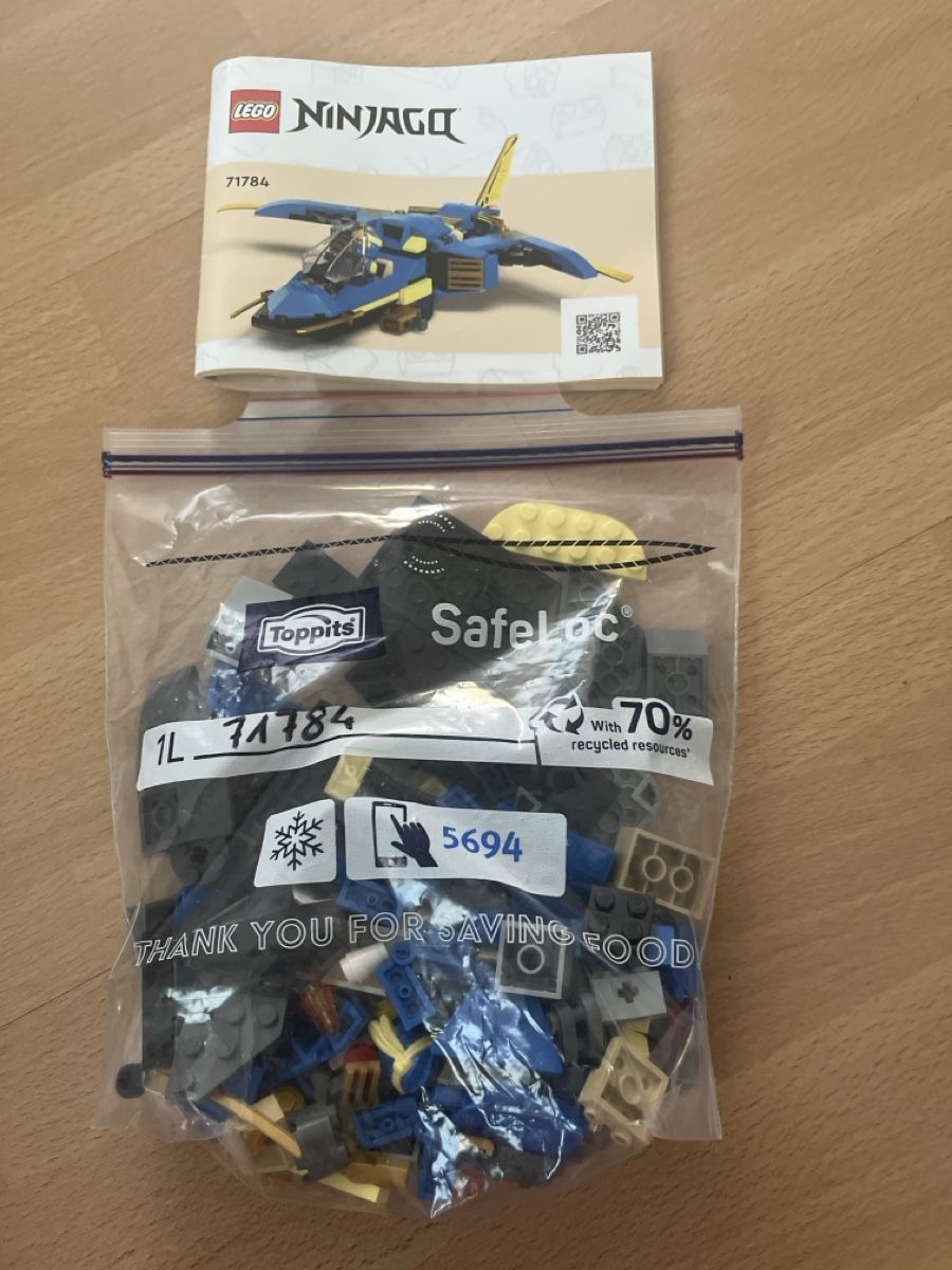 Lego Jeux de construction: LEGO Ninjago 71784 Flugzeug   – D'occasion à Domat/Ems par anomis86 1