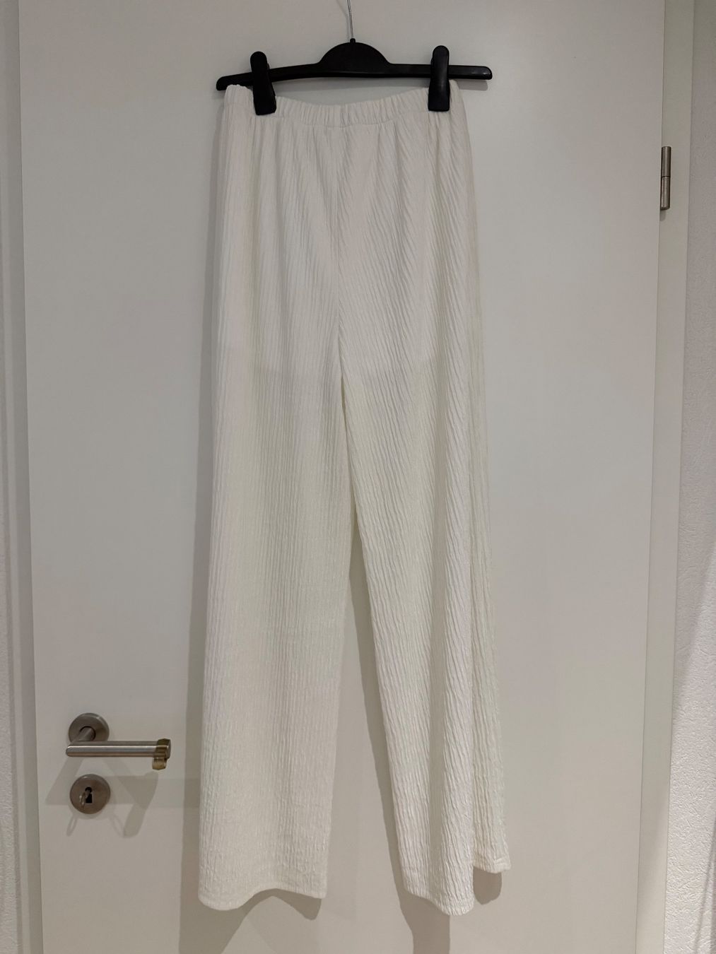 Shein Hosen: Pantalon blanc – Neu und originalverpackt aus La Chaux-de-Fonds von 19_po 1