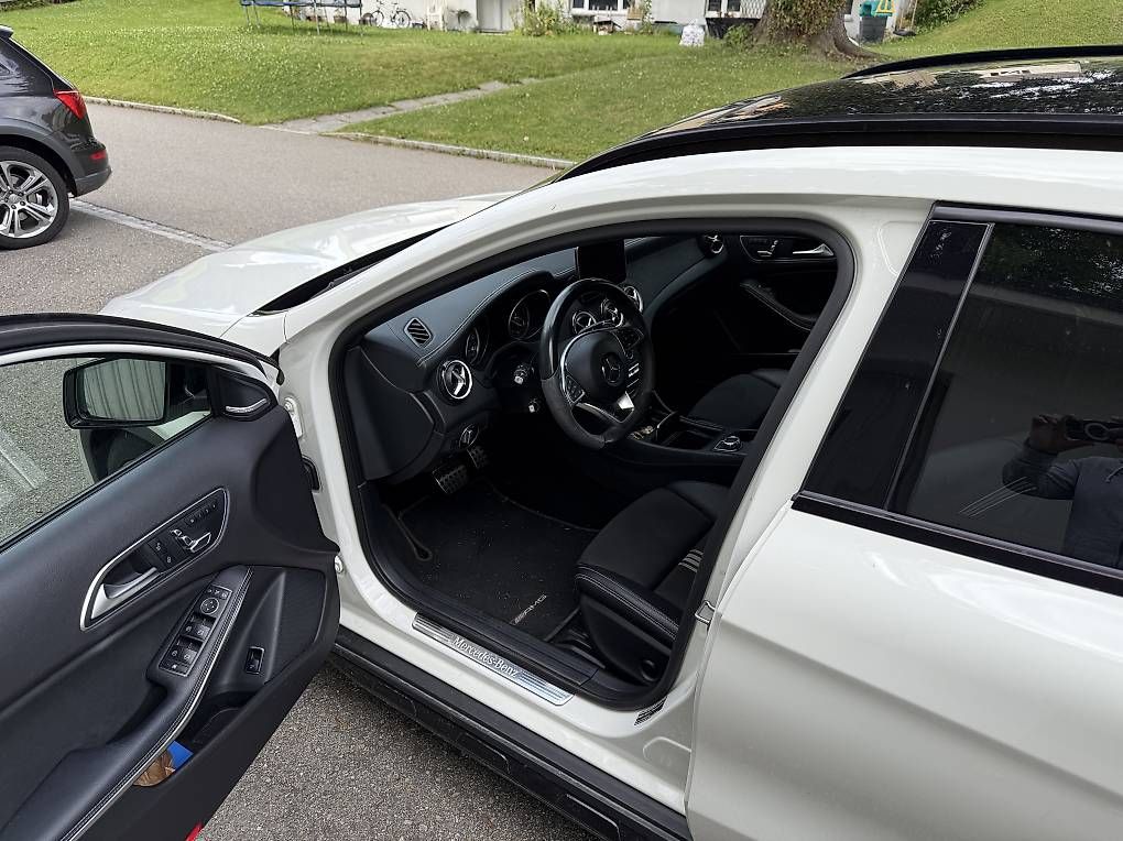 Automobili: GLA 250 4matic AMG Line – Usato da Widnau venduto da Baniq92 4