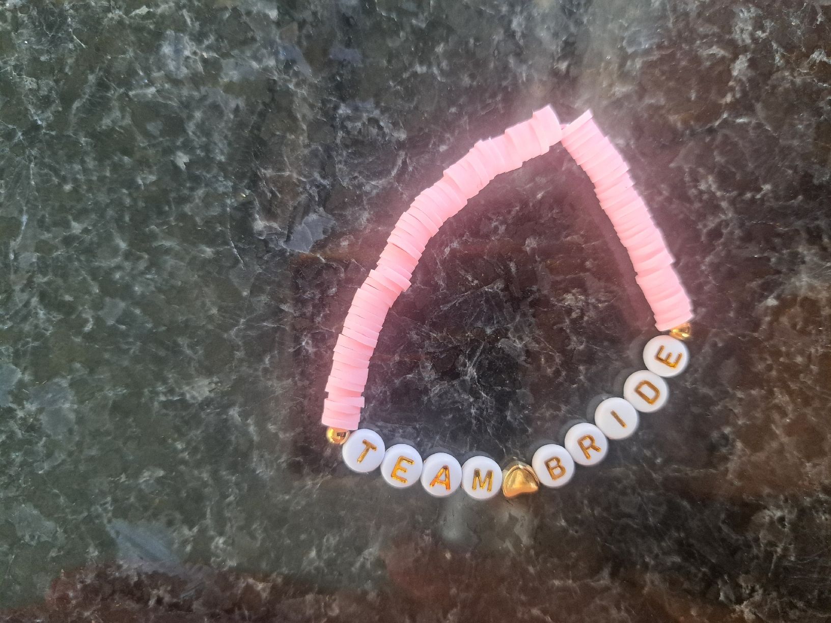 Bracciali & Braccialetti: Armbänder Set Team Bride rosa neu 7 Stücke – Nuovo (secondo la descrizione) da Weisslingen venduto da Horvi_09 1