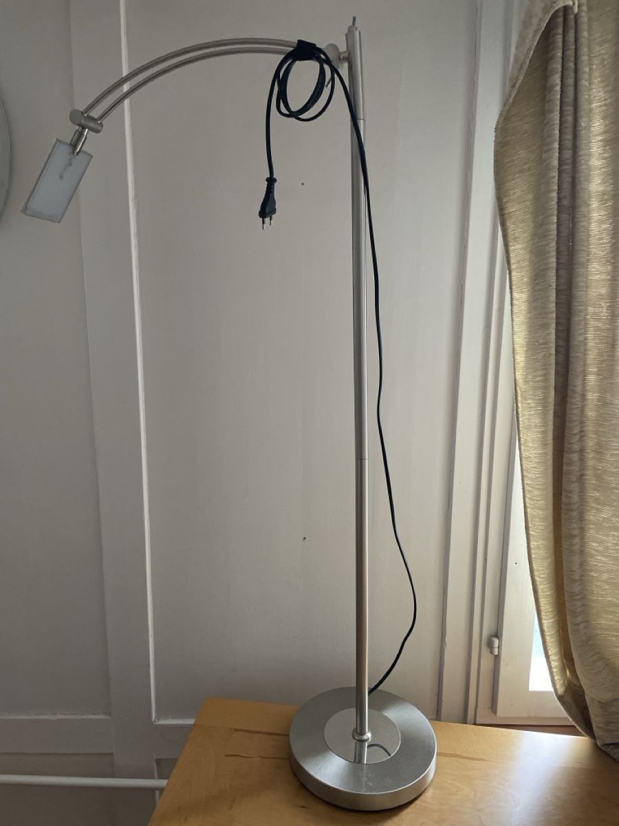 Lampen: Bogenlampe LED Metall – Gebraucht aus Walchwil von zim_pd6x