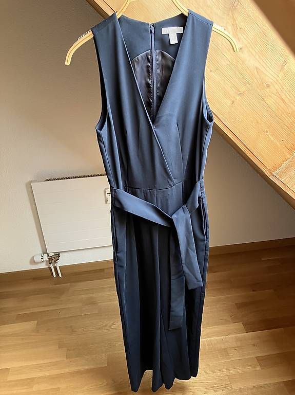 Jumpsuits: dunkelblauer Jumpsuit Gr. XS – D'occasion à St. Gallen par andreav.