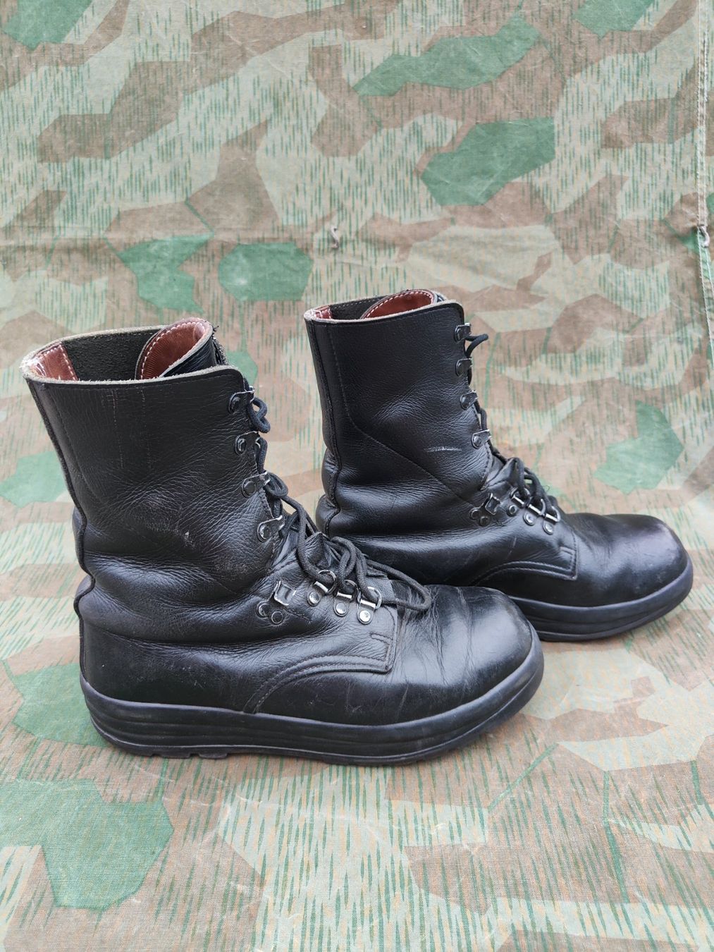 Schweizer Armee Uniformi: Kampfstiefel Ord. 1990, Grösse 280 5, MINERVA – Usato da Bauma venduto da SwissMilitaria 3