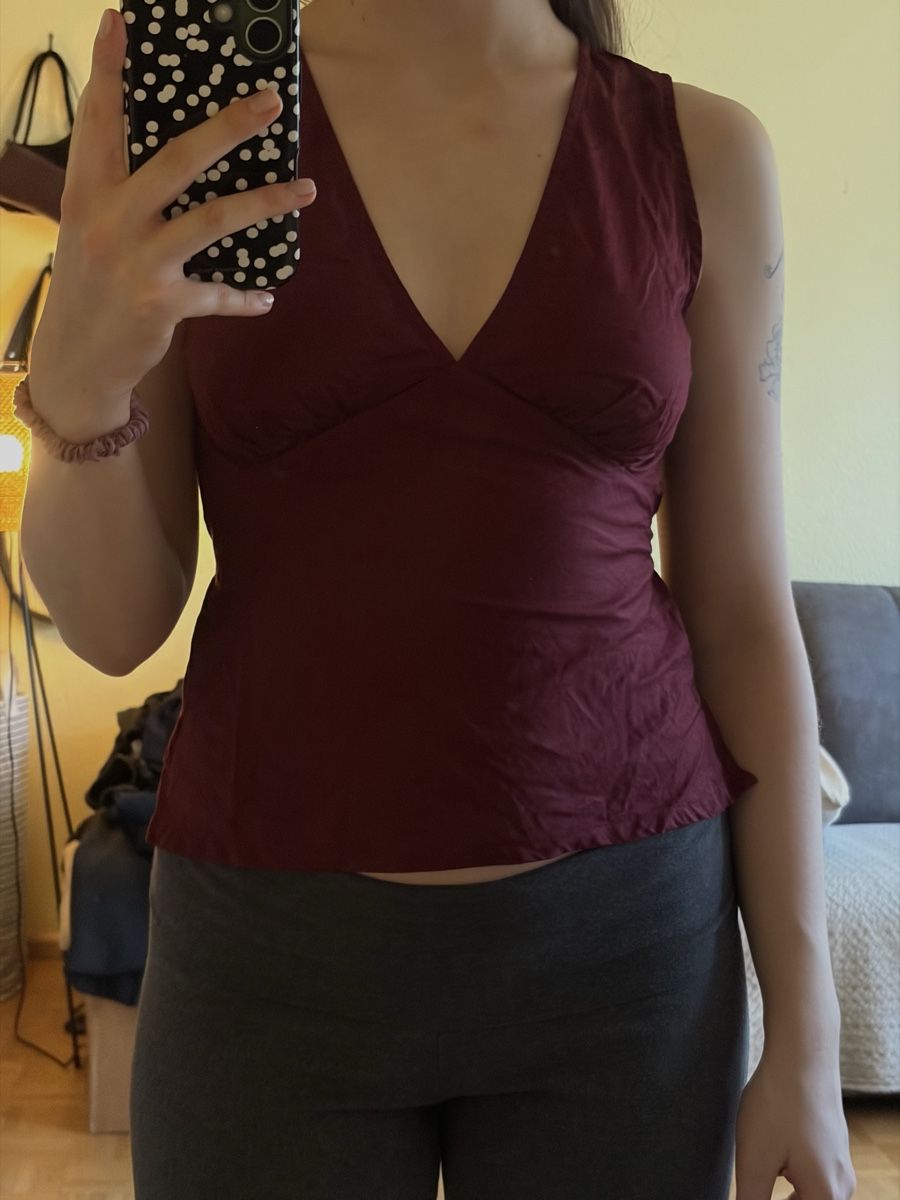 Brandy Melville Tops: Top von Brandy Melville – Gebraucht aus Basel von pau_w9yw 1