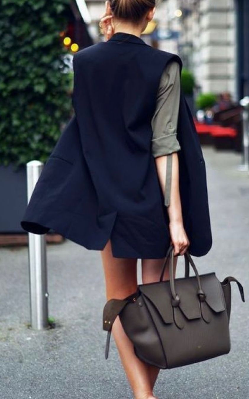 Celine Borse da donna: Celine Tie Bag schwarz – Usato da Zürich venduto da luxurylookbook 8