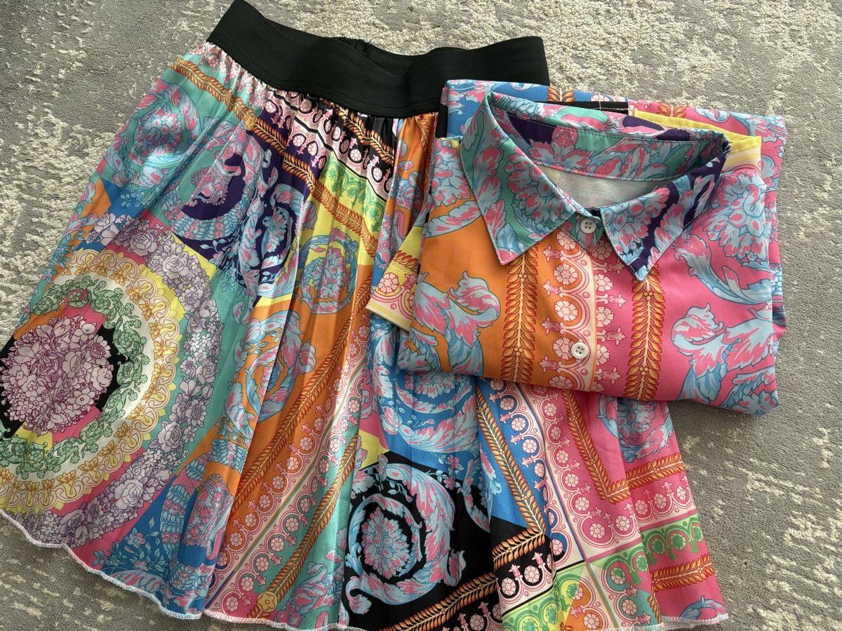 Lotti di vestiti: Sommer Set, Rock und Bluse mit Muster, Grösse S/36 – Usato da Zürich venduto da Anushka86