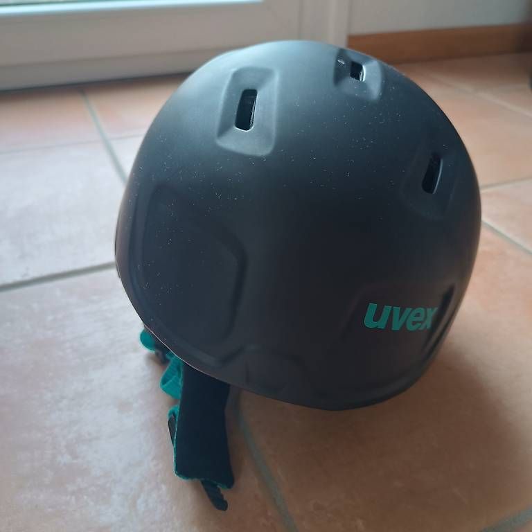 Caschi: Uvex Skihelm neuwertig, Gr. 49-51cm – Usato da Hofstetten SO venduto da lil_6dxv 3