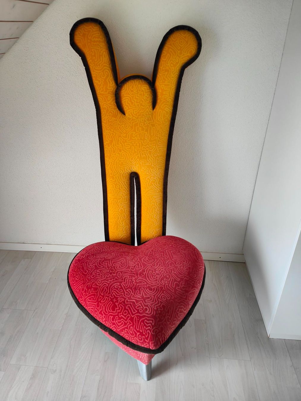Poltrone: Keith Haring Sessel Hurrah – Usato da Niederrohrdorf venduto da Tizianob