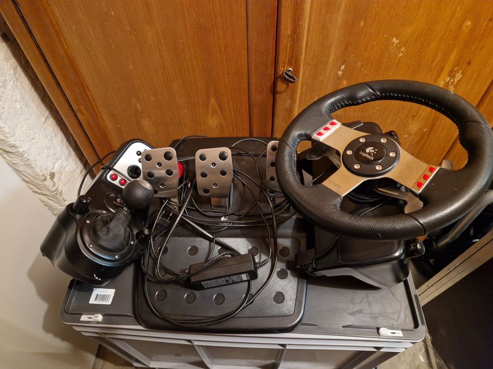 Logitech G27 Racing Wheel | Kaufen auf Ricardo