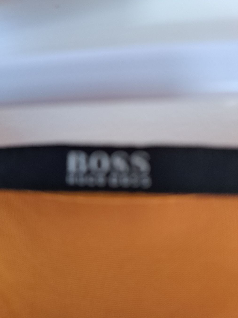 Hugo Boss Top: Hugo Boss Top – Usato da Thalwil venduto da sternenstaub369 1