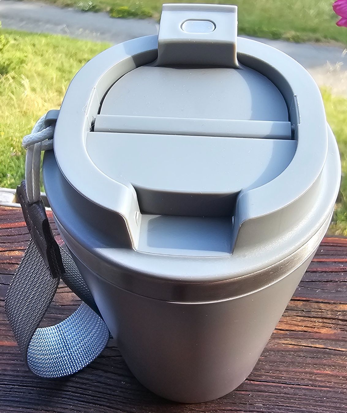 Tasses: Thermos réutilisable gris avec couvercle rabattable – Neuf (Voir description) à Gryon par dra_qxh2 2