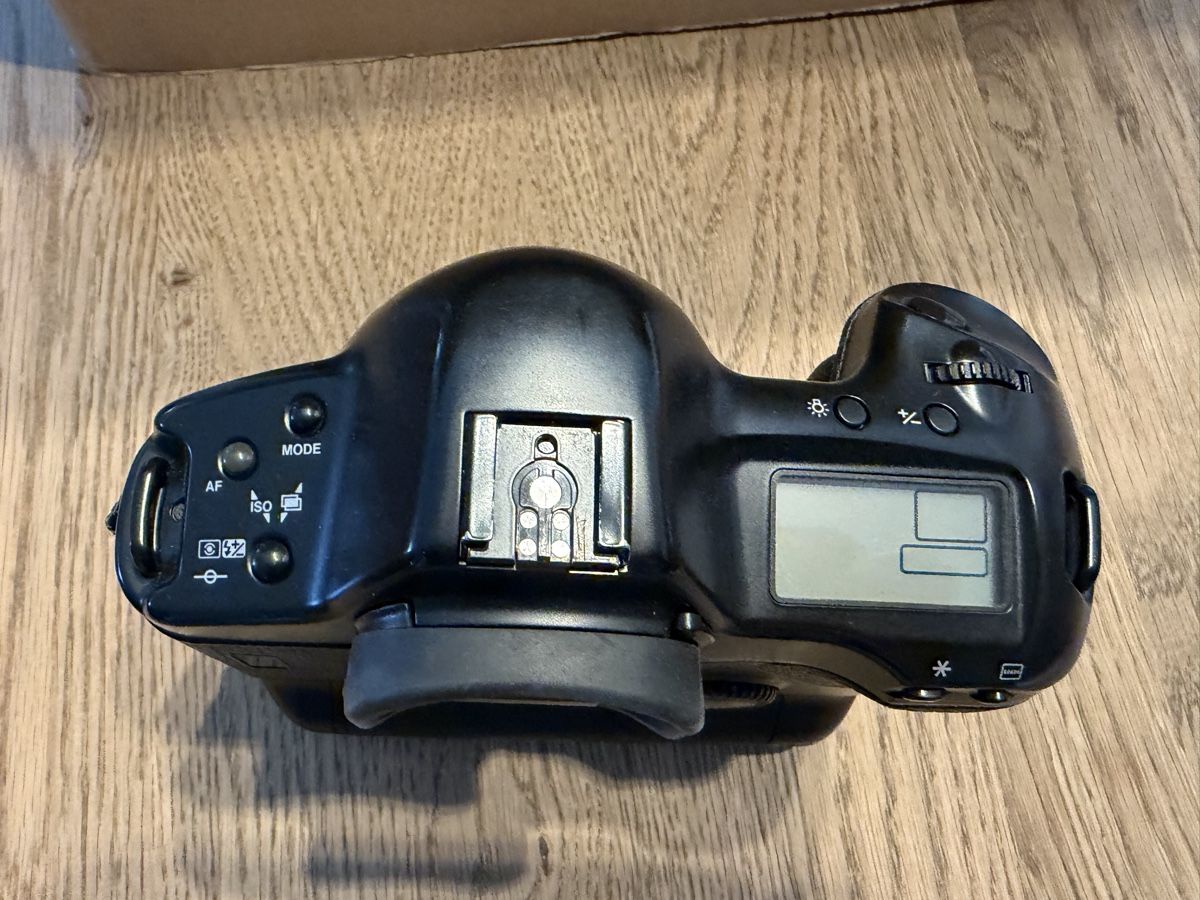 Canon Kamera: Canon EOS-1N – Defekt aus Frauenfeld von Hawker01 2