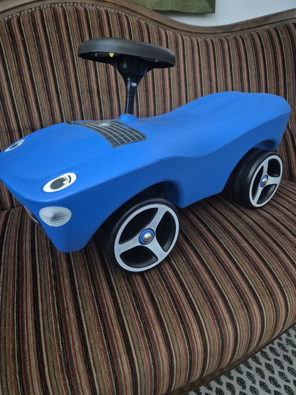 Veicoli per bambini: Antriebs Auto mit den Beinen  – Nuovo e nell'imballaggio originale da Wettingen venduto da mus_gsb5