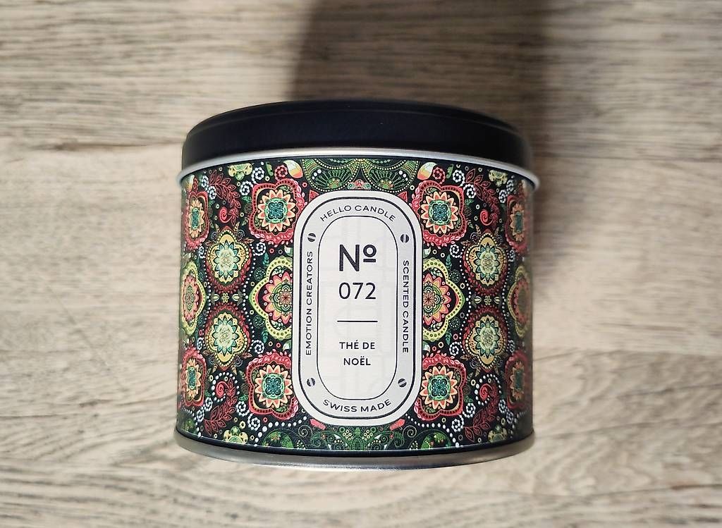 Bougies: Bougie Hello Candle Thé de Noël – Neuf (Voir description) à Yvonand par rox_8y69