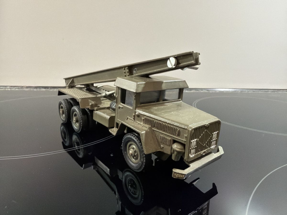 Kit di modellismo & Modellini statici: Militär-Lastwagen mit Kran - Solido – Usato da Wolfwil venduto da Rolex1 4
