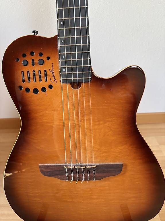 Instruments de musique: Godin Multiac Nylon – D'occasion à Brügg BE par Mathys1 1