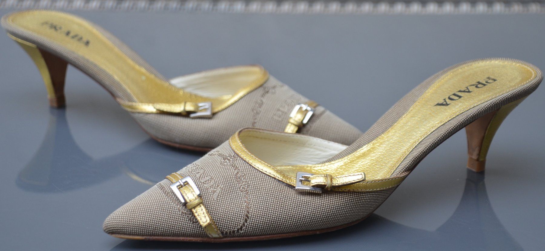 Prada Scarpe da donna: Prada Schuhe / chaussures .39 – Usato da Collonges venduto da arashee 5