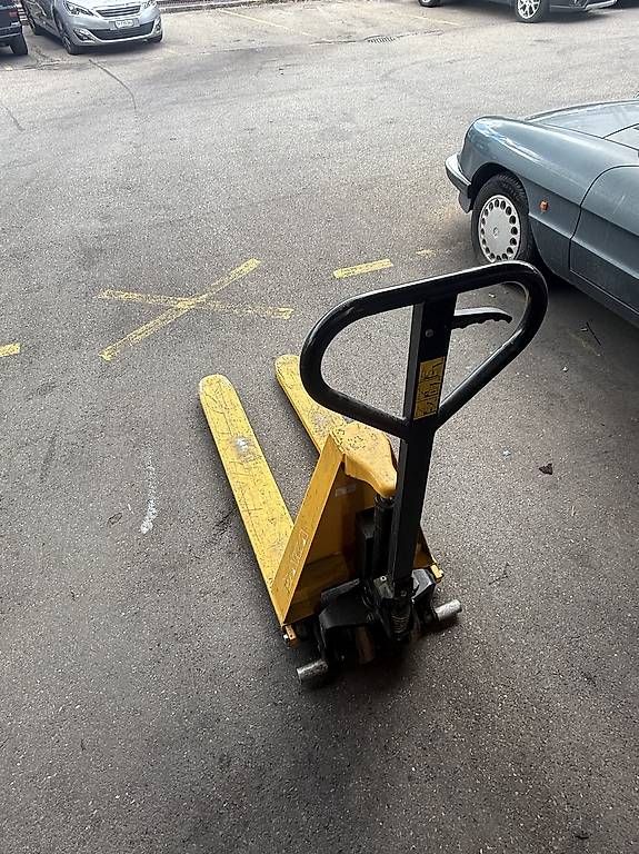 Gabelstapler & Hubwagen: Hubwagen,Pallet Rolli – Gebraucht aus Adlikon b.Regensdf von dammgarage8108 1