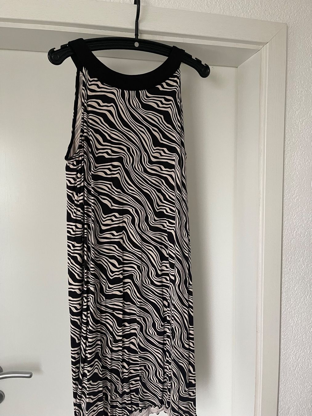 Tom Tailor Kleider: Tom Tailor  Kleid gr.42 – Gebraucht aus St. Ursen von B1993