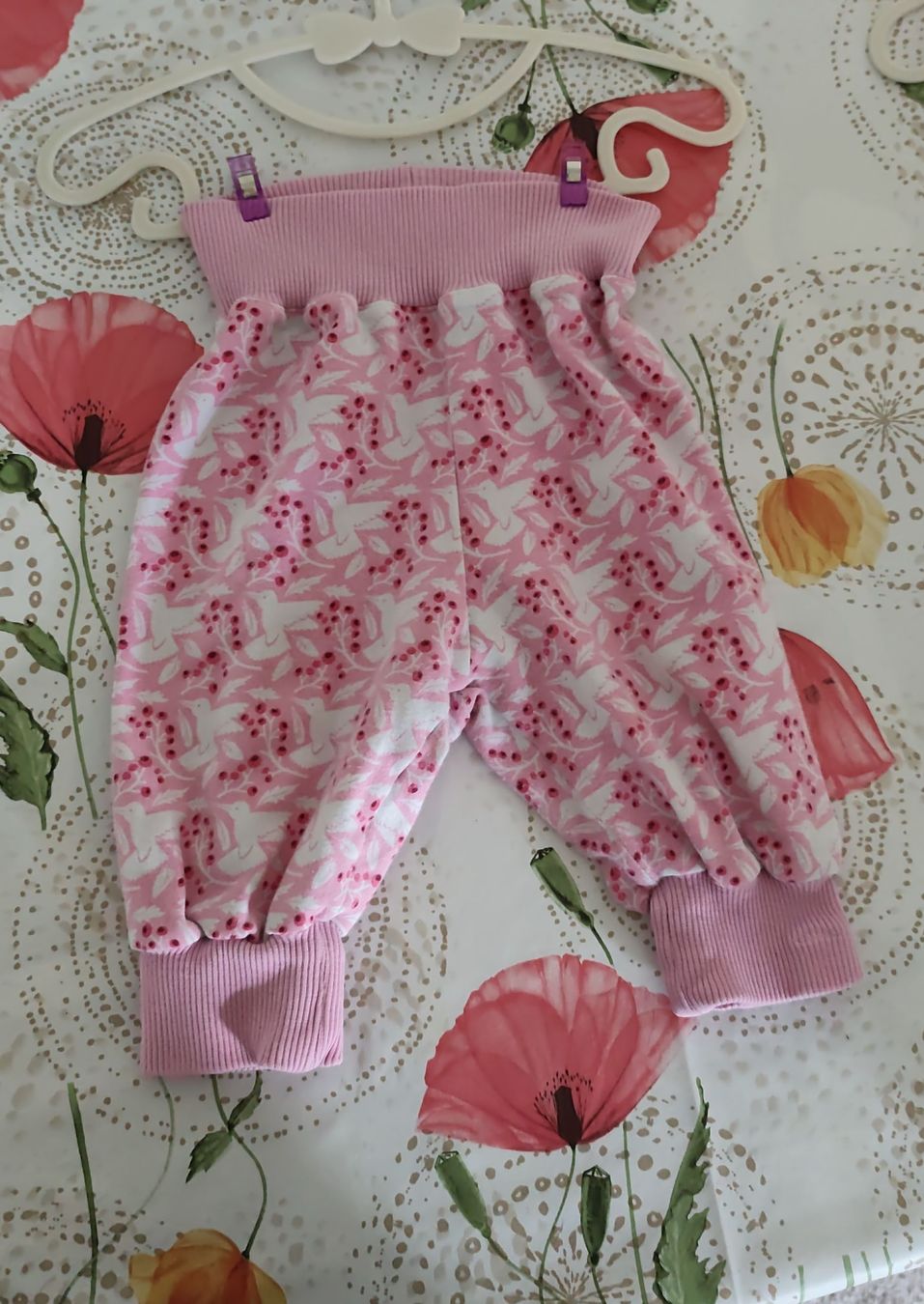 Pantaloni: Baby Pumphose, Grösse 62 – Nuovo (secondo la descrizione) da Brügg BE venduto da Sky0255