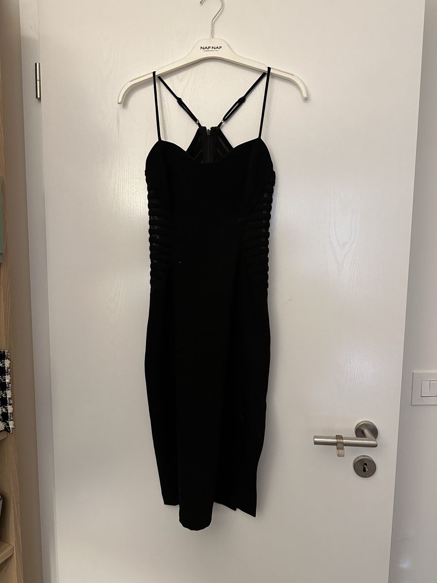 Vestiti: Robe noire Halston – Nuovo (secondo la descrizione) da Lausanne venduto da Liinoa