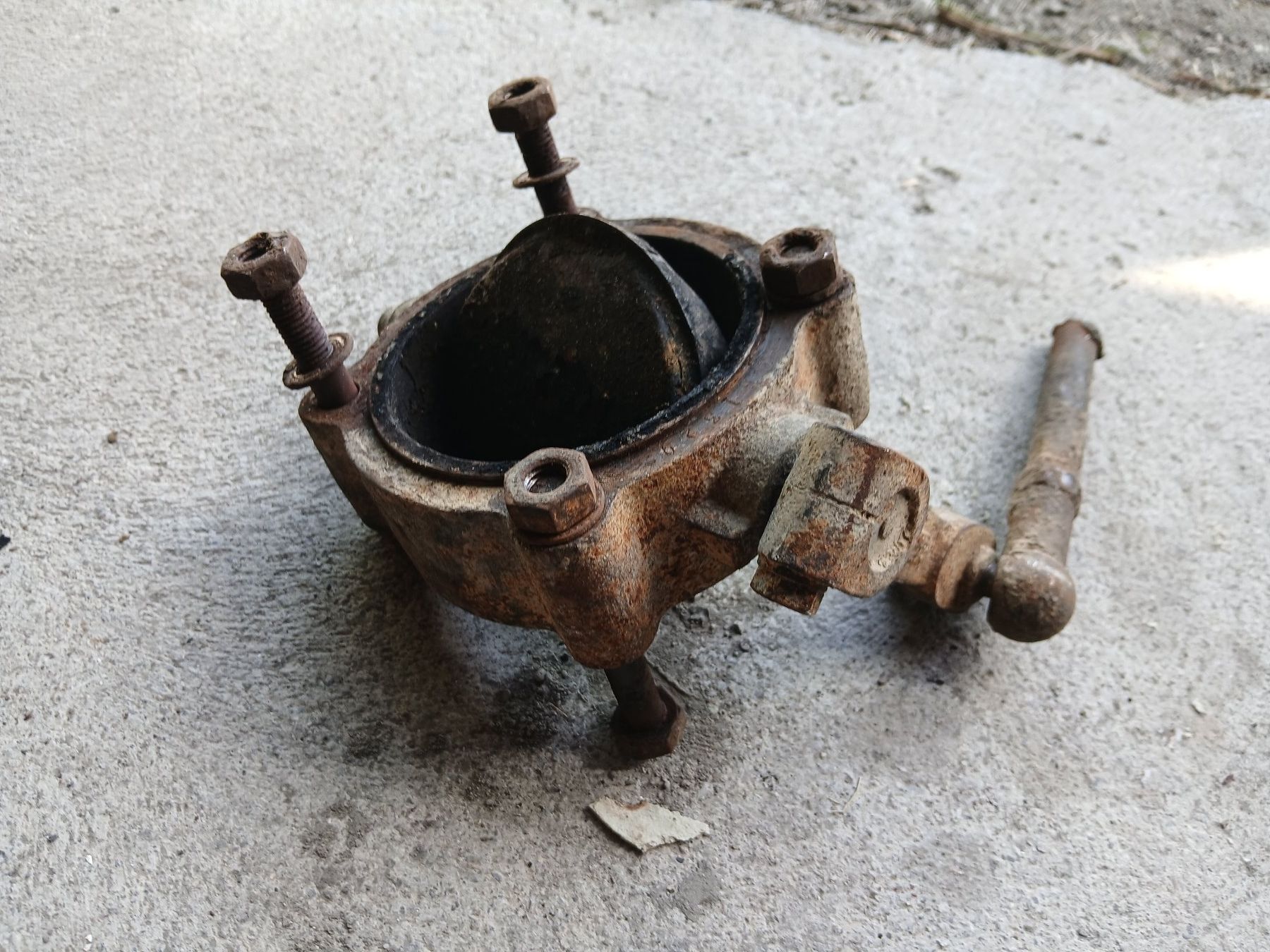 Saurer Tutti i ricambio: Saurer/ Traktoren Motorbremsklappe – Usato da Landquart venduto da Tractospeed01