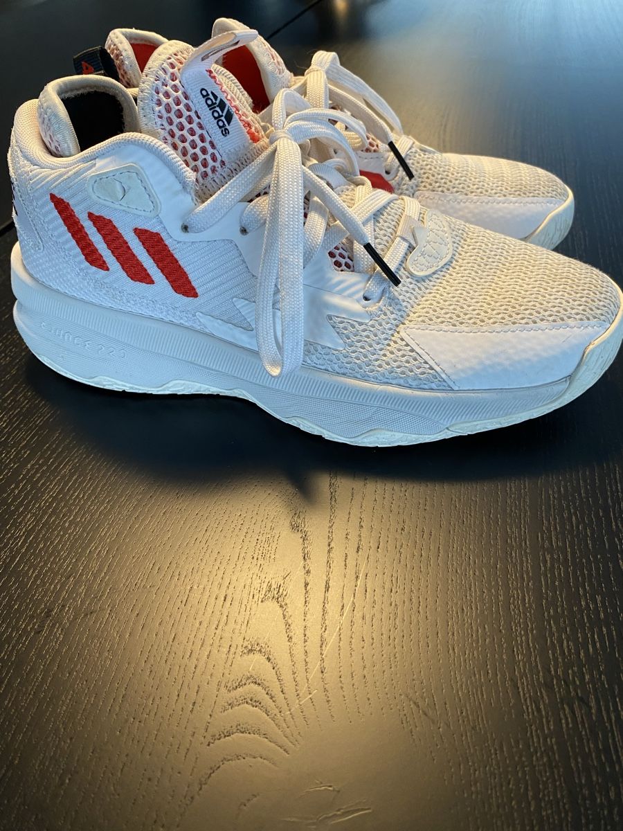 Adidas Chaussures garçon: Adidas DAME 8 Damian Lillard – D'occasion à Belp par Miskan 3