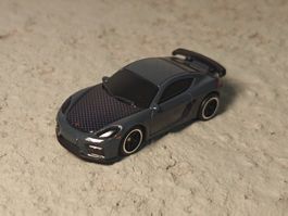 Hot Wheels Premium Porsche 718 Cayman GT4