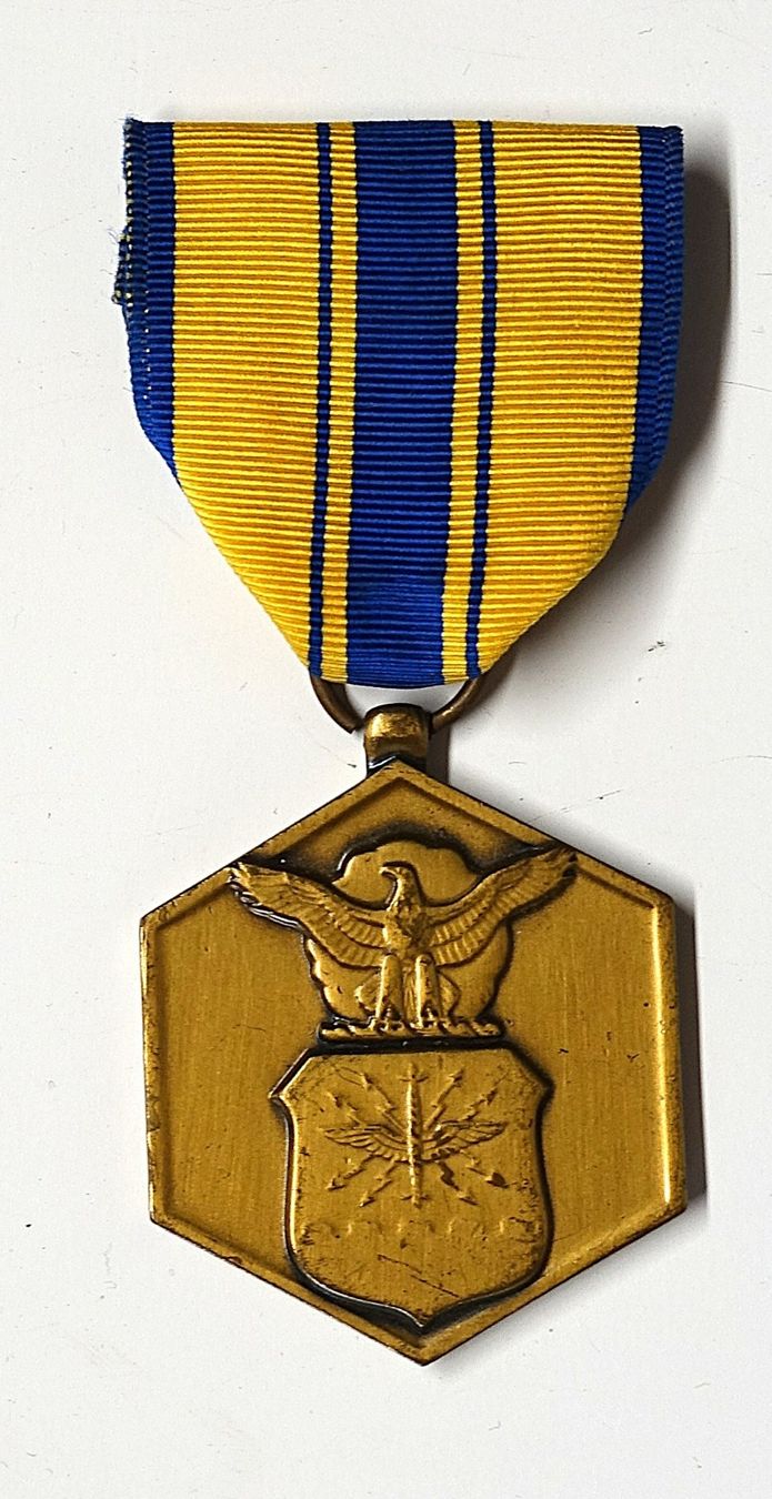 Medaglie: US Air Force Commendation Medal mit Etui / Box – Usato da Kappelen venduto da Marmoe 2