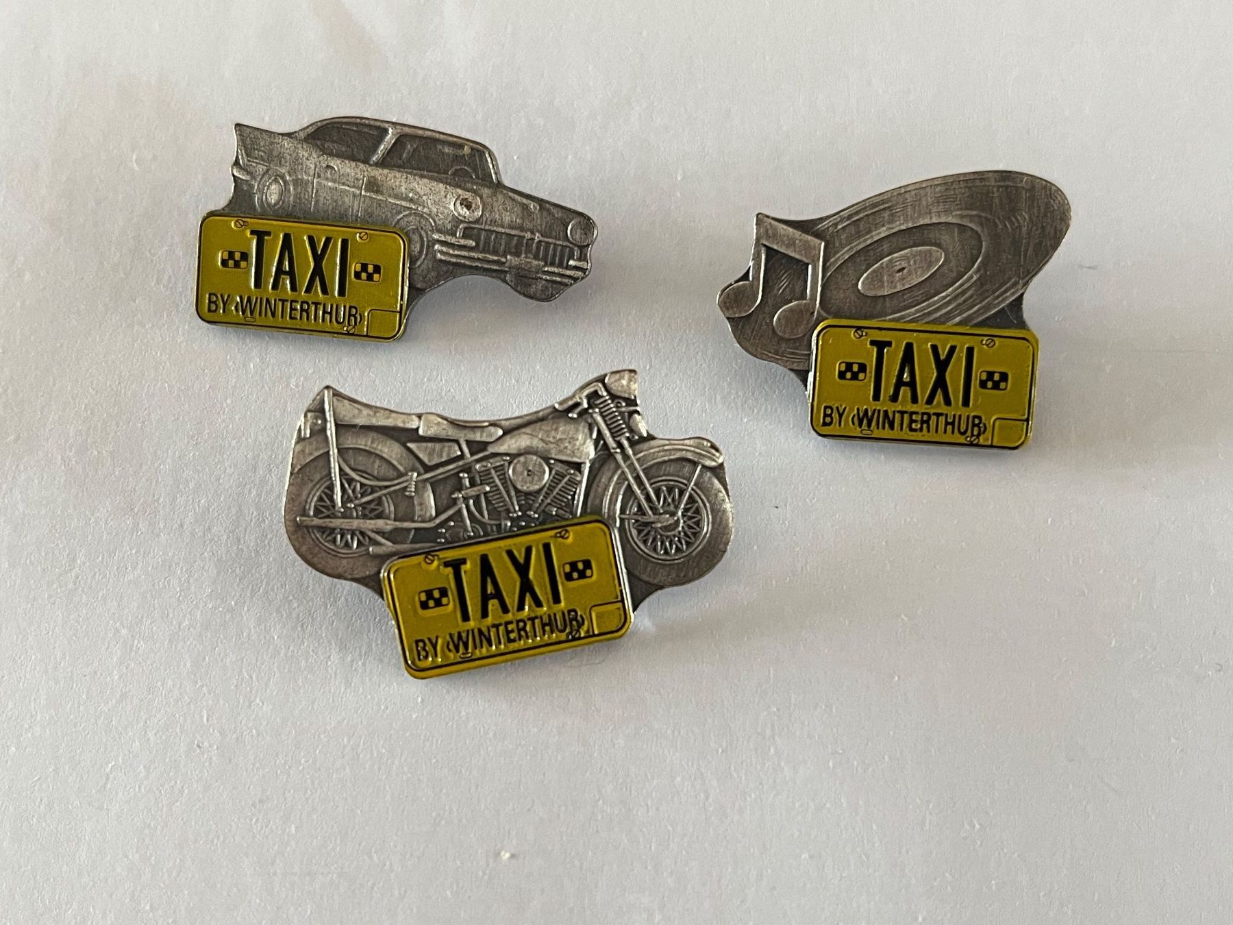 Placchette & Badge: 3 Taxi Winterthur Pins – Usato da Zürich venduto da Gurkis