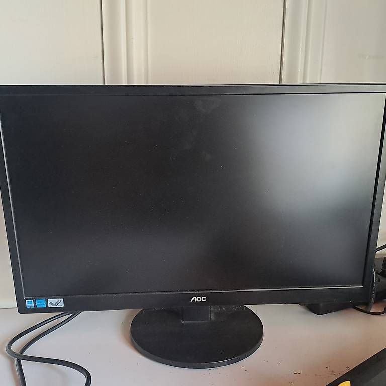 Monitor: monitor – Usato da Altdorf UR venduto da zio_y9w8