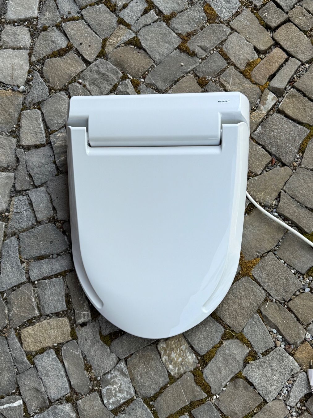 Geberit WC: Geberit AquaClean 4000 – Gebraucht aus Stäfa von mhwolfensberger