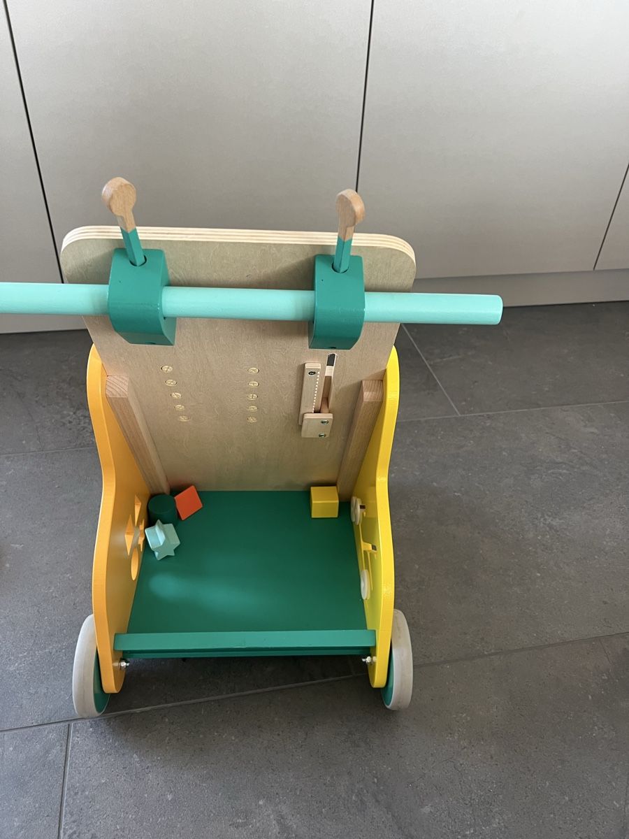 Janod Véhicules pour enfants: Lauflernwagen – D'occasion à Mellingen par Belle1007 2
