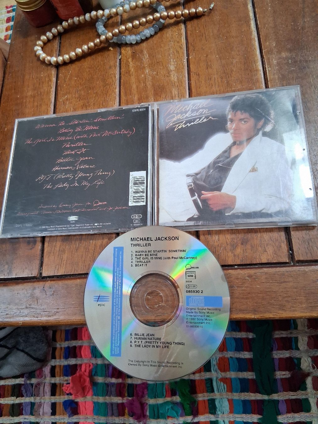 CDs: Michael Jackson- Thriller  – Gebraucht aus St-Cergue von VeganWarrior