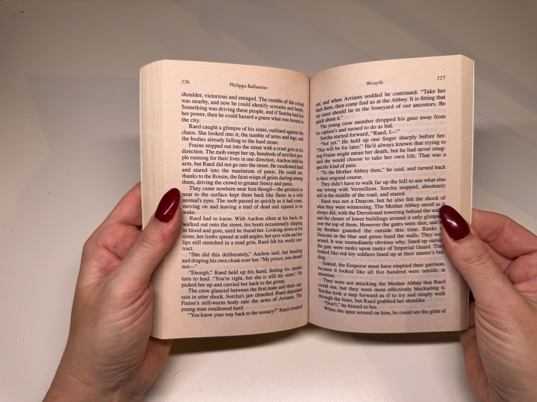 Libri: NOVEL: Philippa Ballantine, Wrayth – Usato da Grosswangen venduto da English_books 8